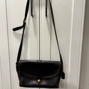 Vintage Coach 7012 Smooth Leather Roll Bag Shoulder Crossbody Brown Distressed